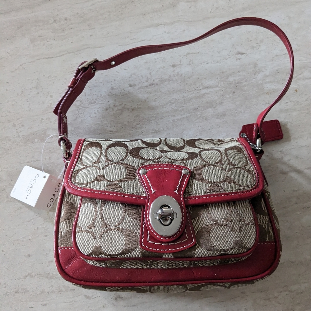 Coach Signature Shoulder Bag